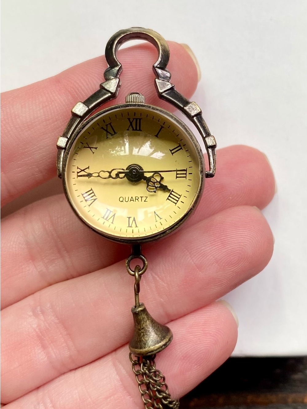 Vintage-Style Yellow Quartz Pocket Watch Pendant - Unbranded